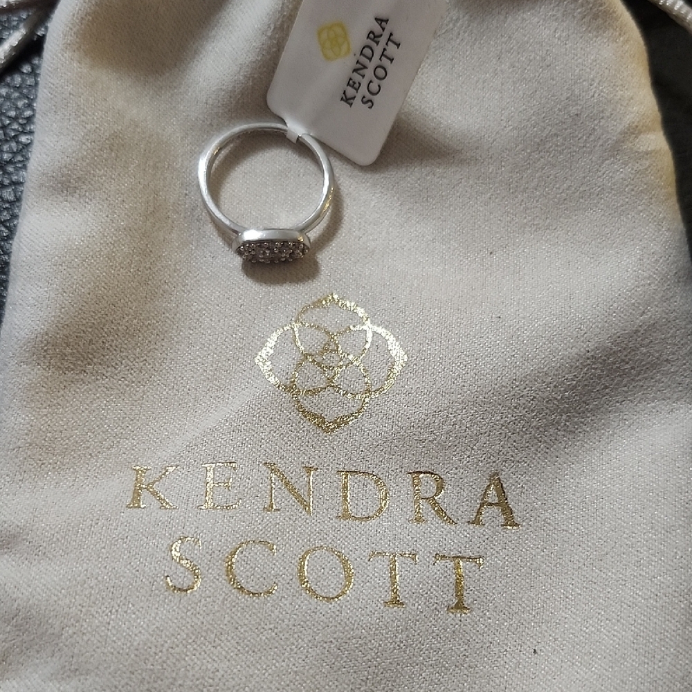 Kendra Scott Grayson Silver Band Ring in White CZ Silver Sparkle Ring - Picture 4 of 5